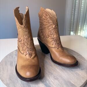 Lucchese Bootmaker Eagle Embroidered Tan Leather Ankle Boots Women’s 9.5 NWT